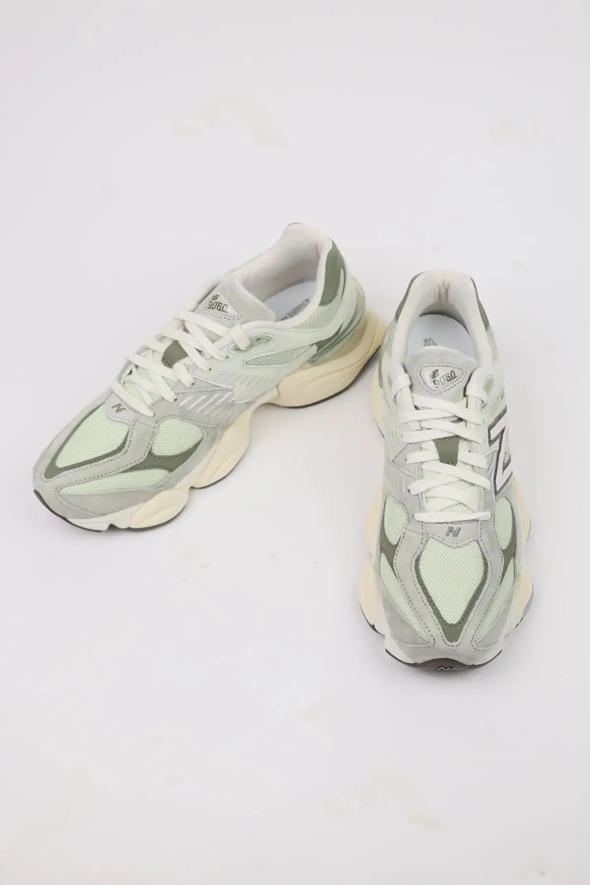 9060 - Green/Green