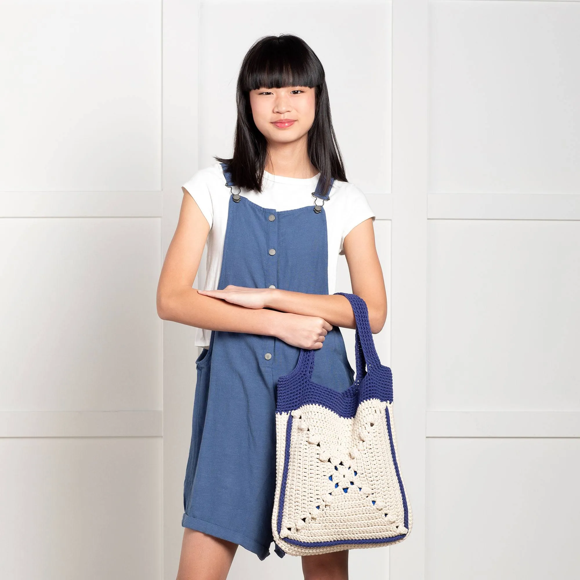 Bernat Crochet Carry On Tote Bag