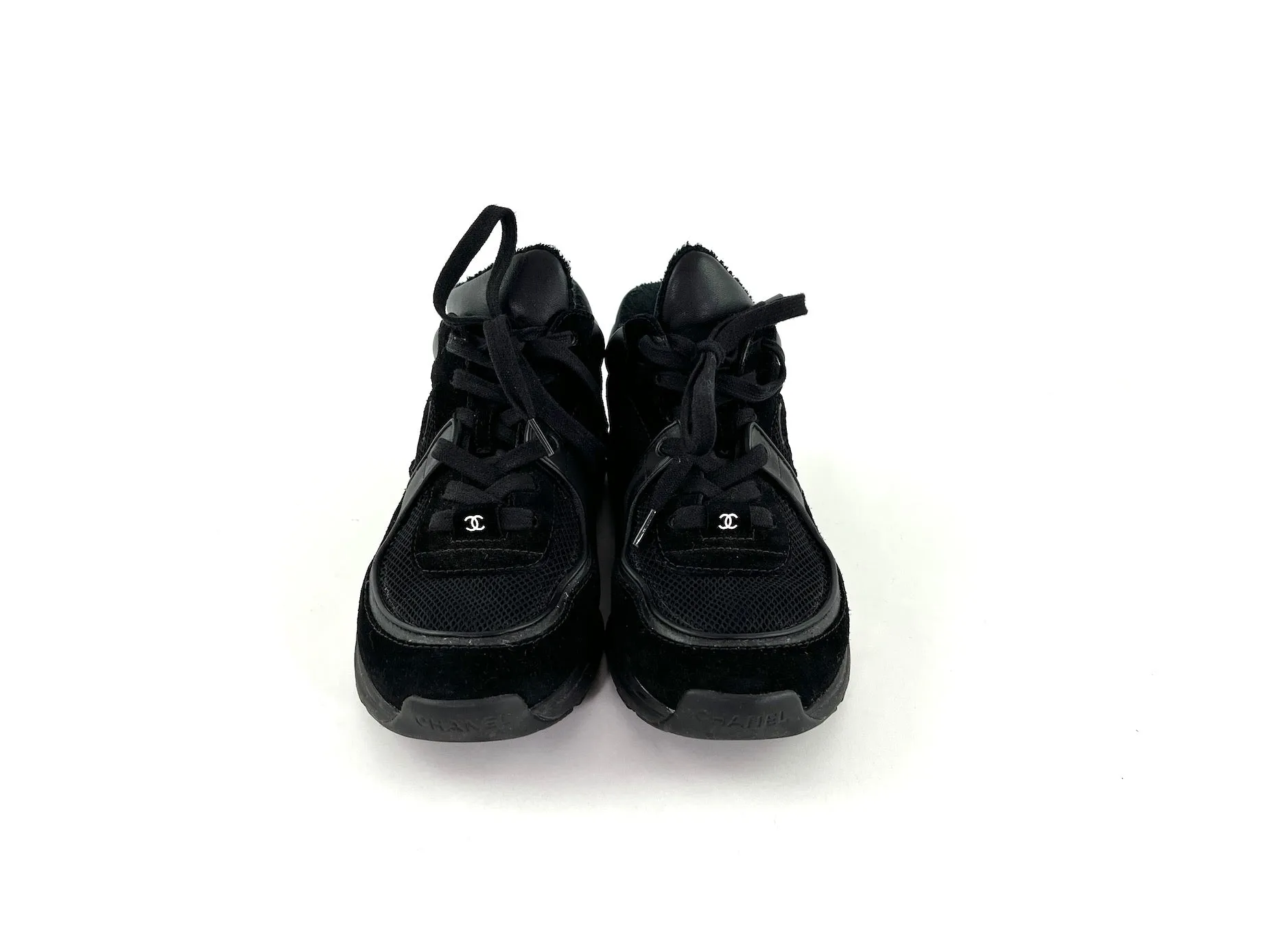 CHANEL Black 2020 Interlocking CC Logo Sneakers 39 8