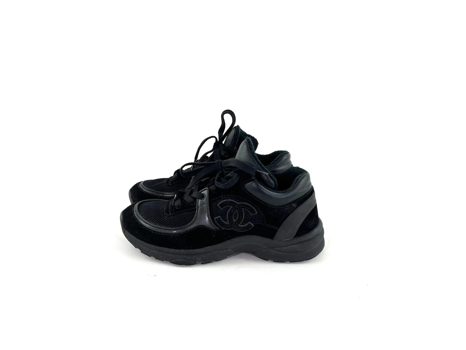 CHANEL Black 2020 Interlocking CC Logo Sneakers 39 8