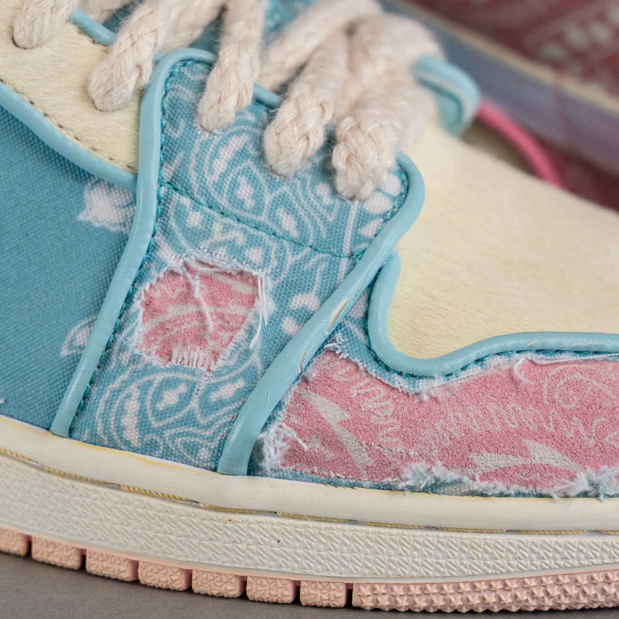 Jordan 1 Low Yankeekicks x Johnnyskicks "Miami Beach 2.0"