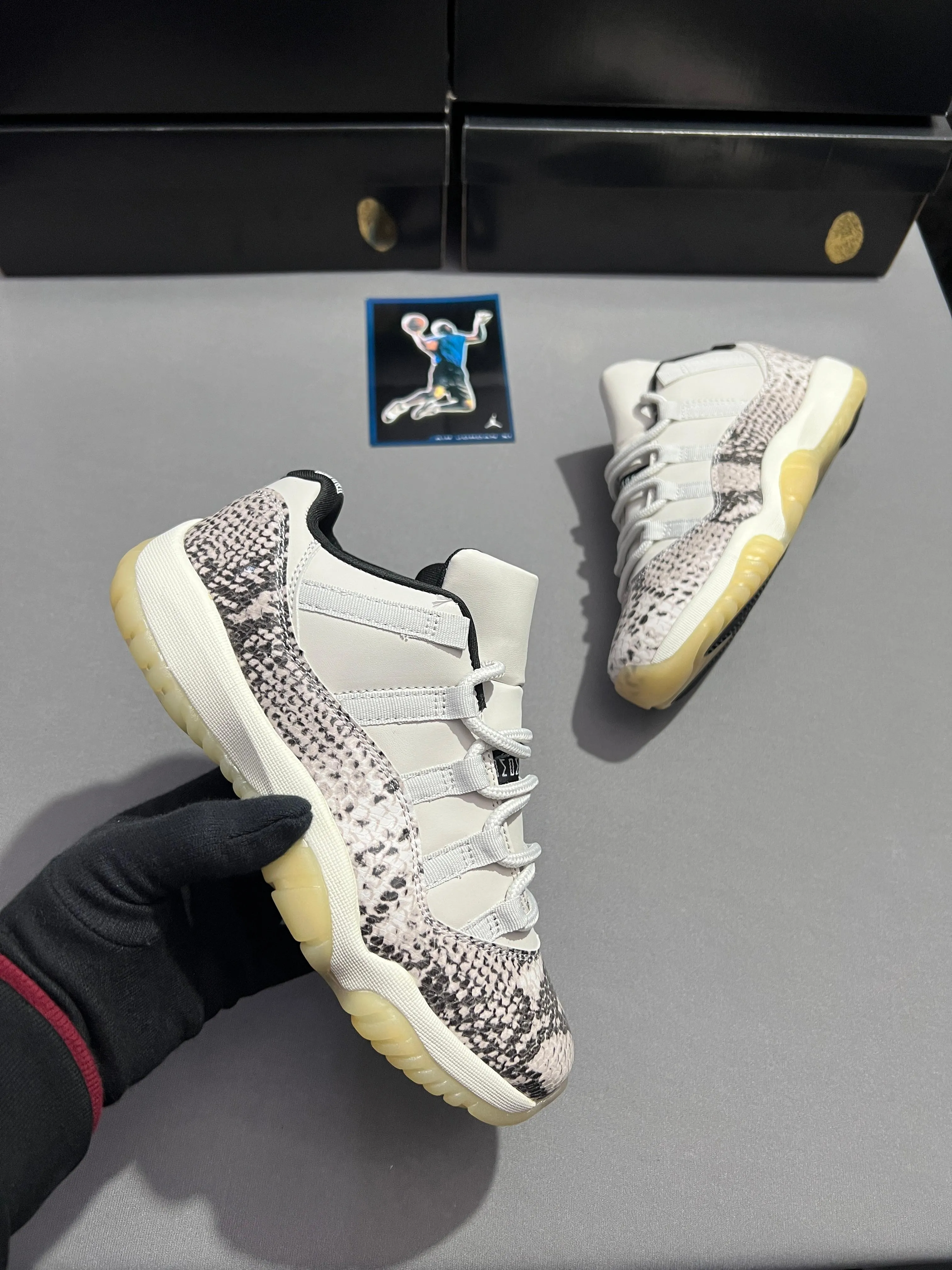 Jordan 11 Low Light Bone Sneakers Shoes For Men