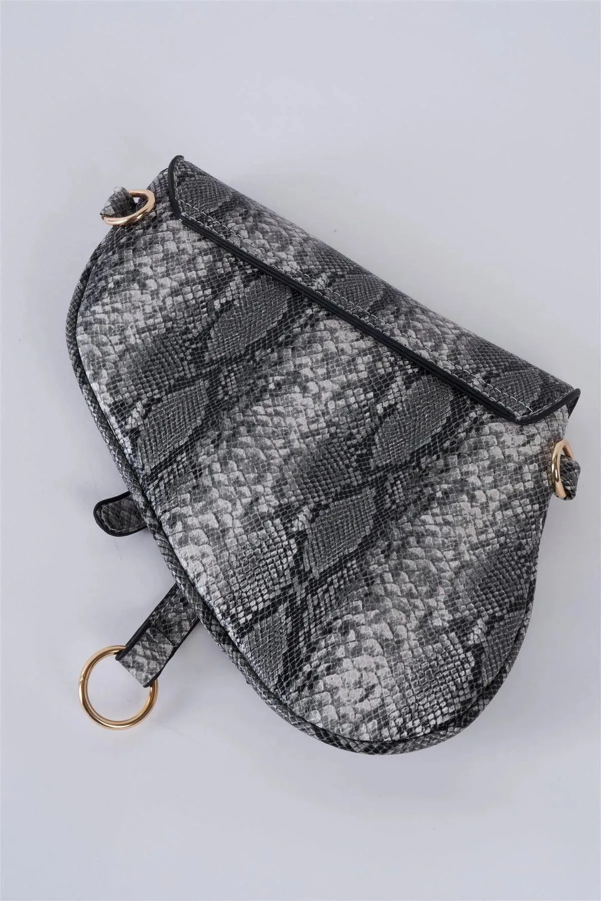 Monochromatic Snake Print Retro Crossbody Handbag /3 Bags